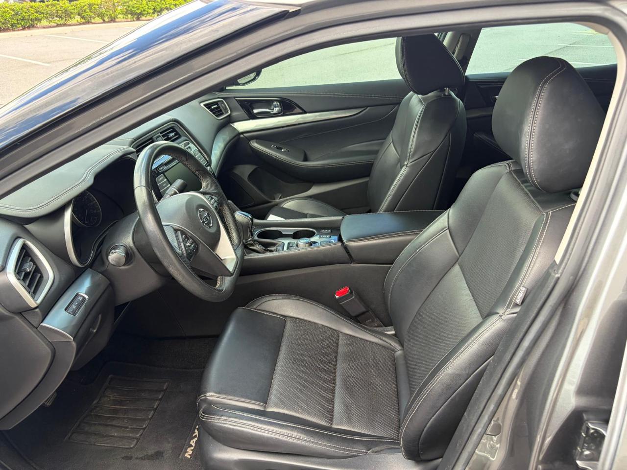 Nissan Maxima SV 3.5L 2021