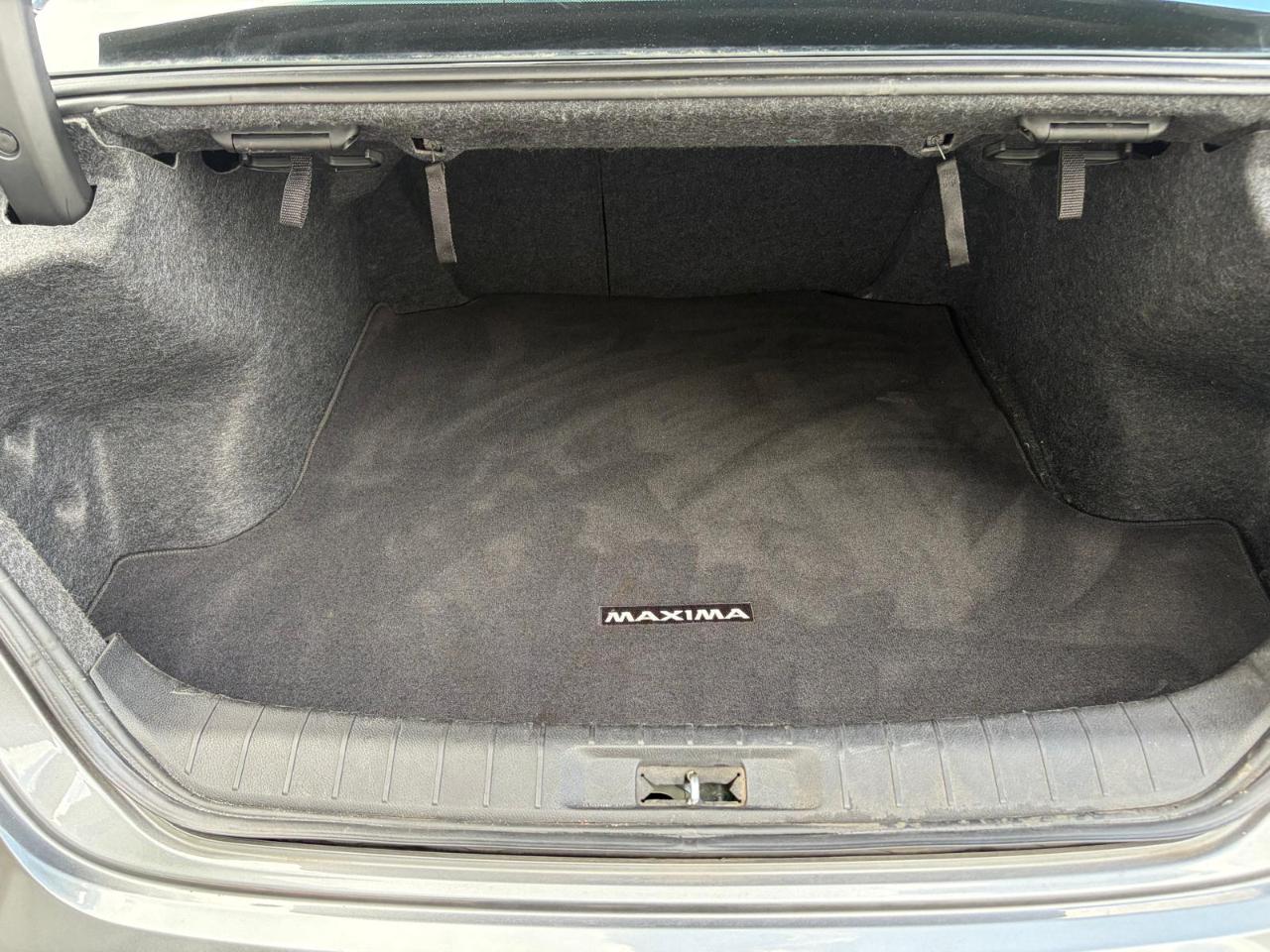 Nissan Maxima SV 3.5L 2021