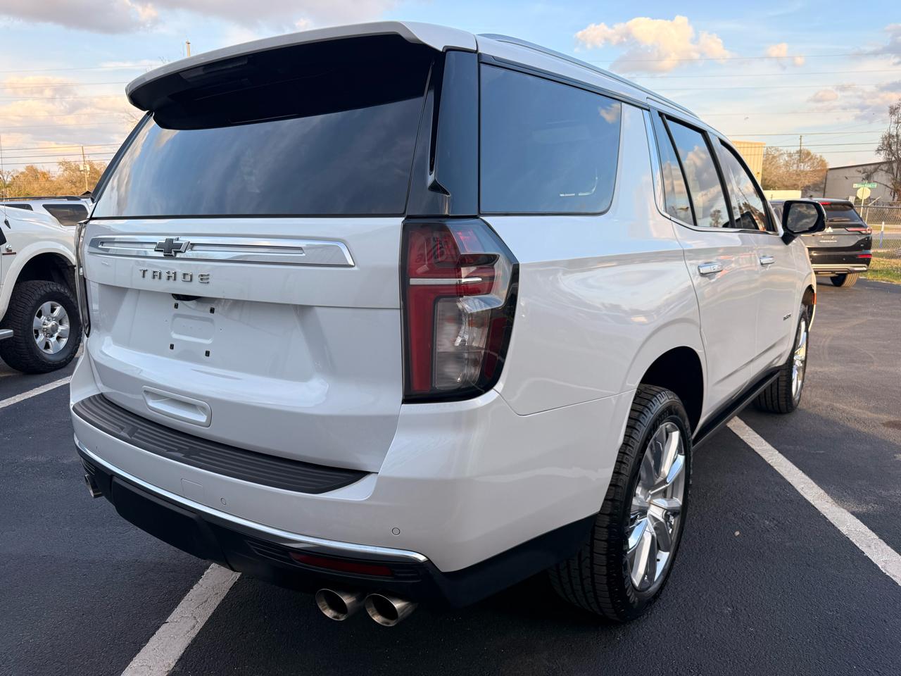 Chevrolet Tahoe 4WD 4dr High Country 2023