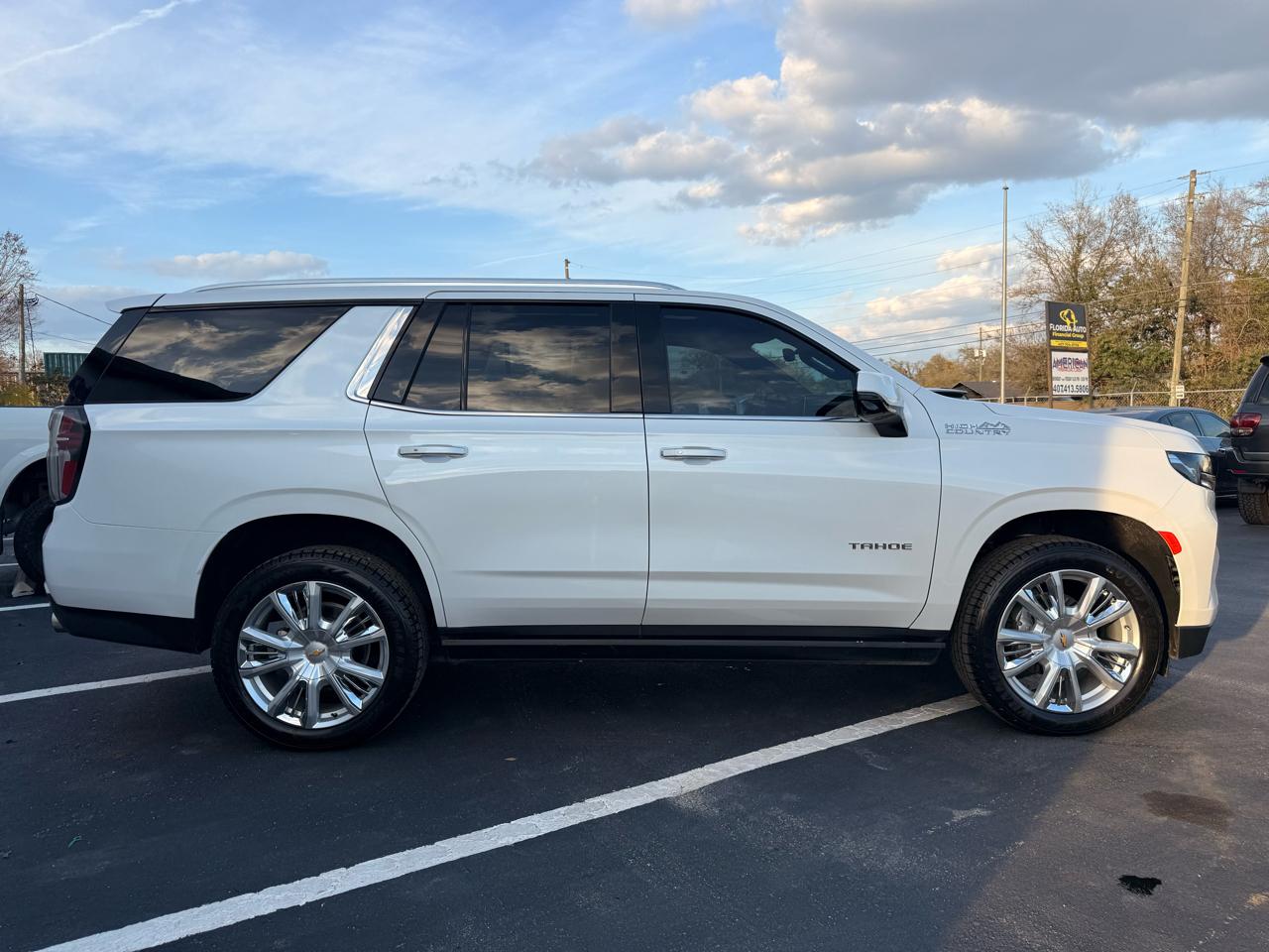 Chevrolet Tahoe 4WD 4dr High Country 2023