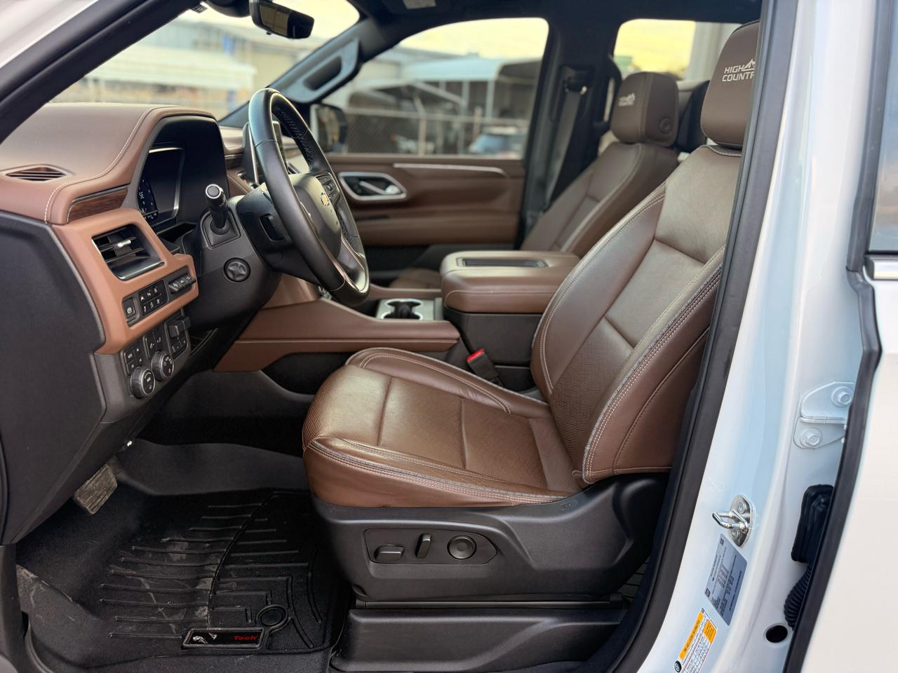 Chevrolet Tahoe 4WD 4dr High Country 2023