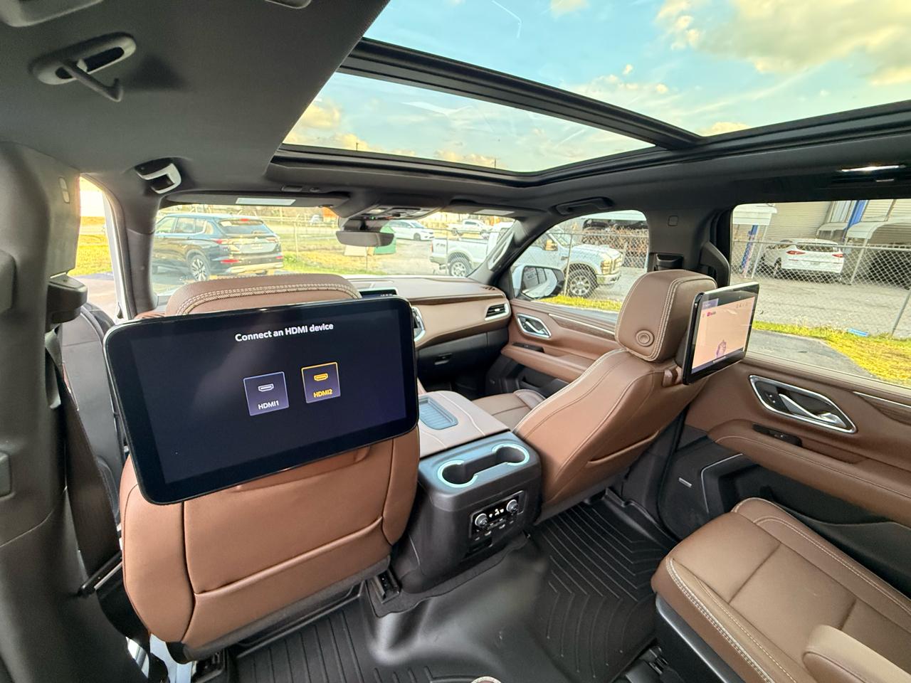 Chevrolet Tahoe 4WD 4dr High Country 2023