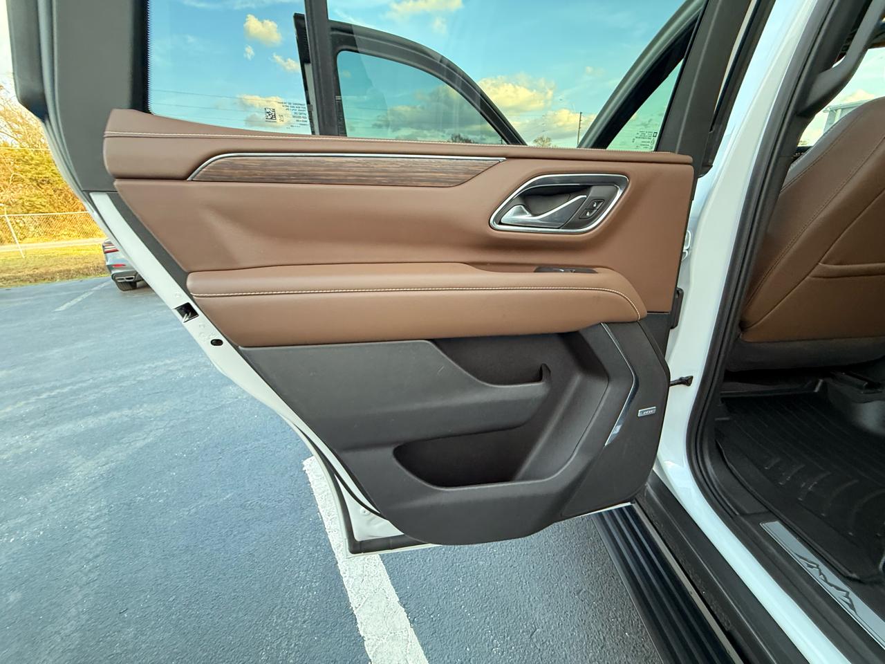 Chevrolet Tahoe 4WD 4dr High Country 2023