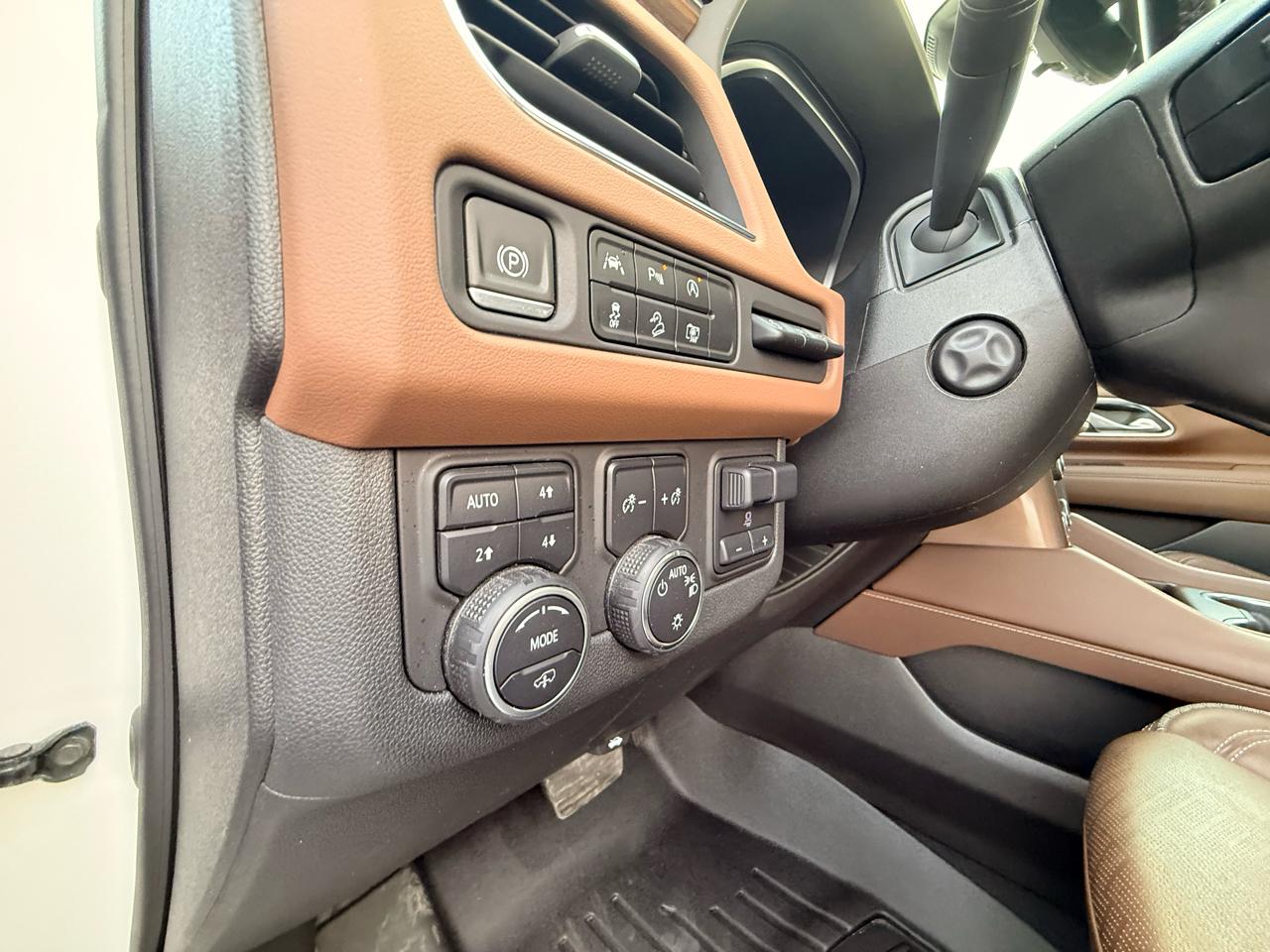 Chevrolet Tahoe 4WD 4dr High Country 2023