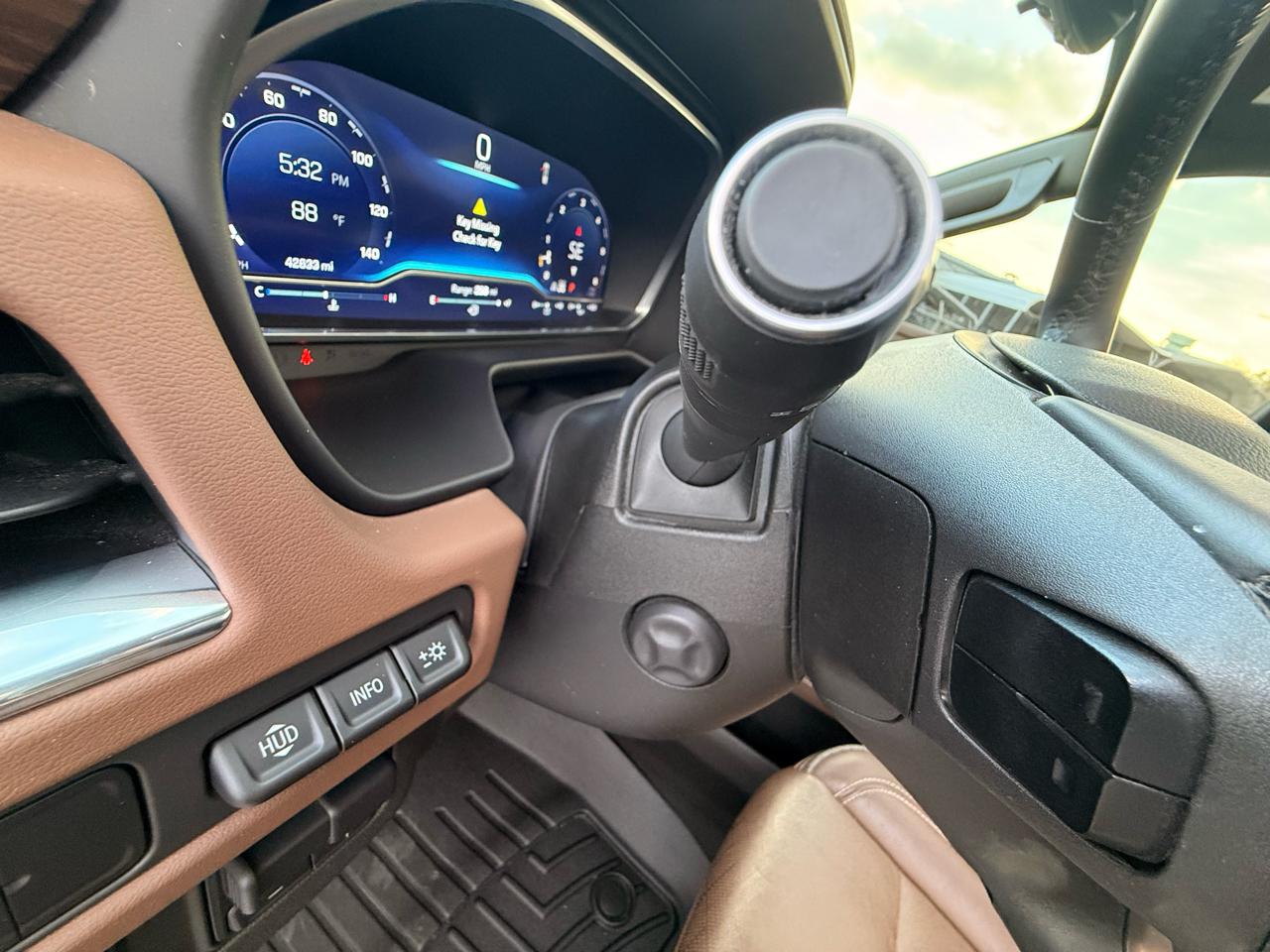 Chevrolet Tahoe 4WD 4dr High Country 2023