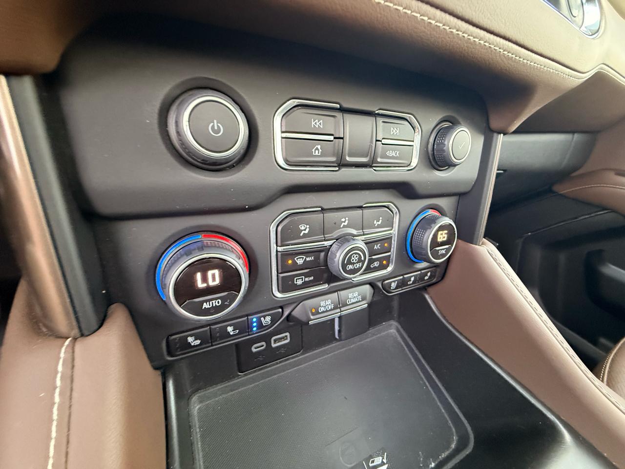 Chevrolet Tahoe 4WD 4dr High Country 2023