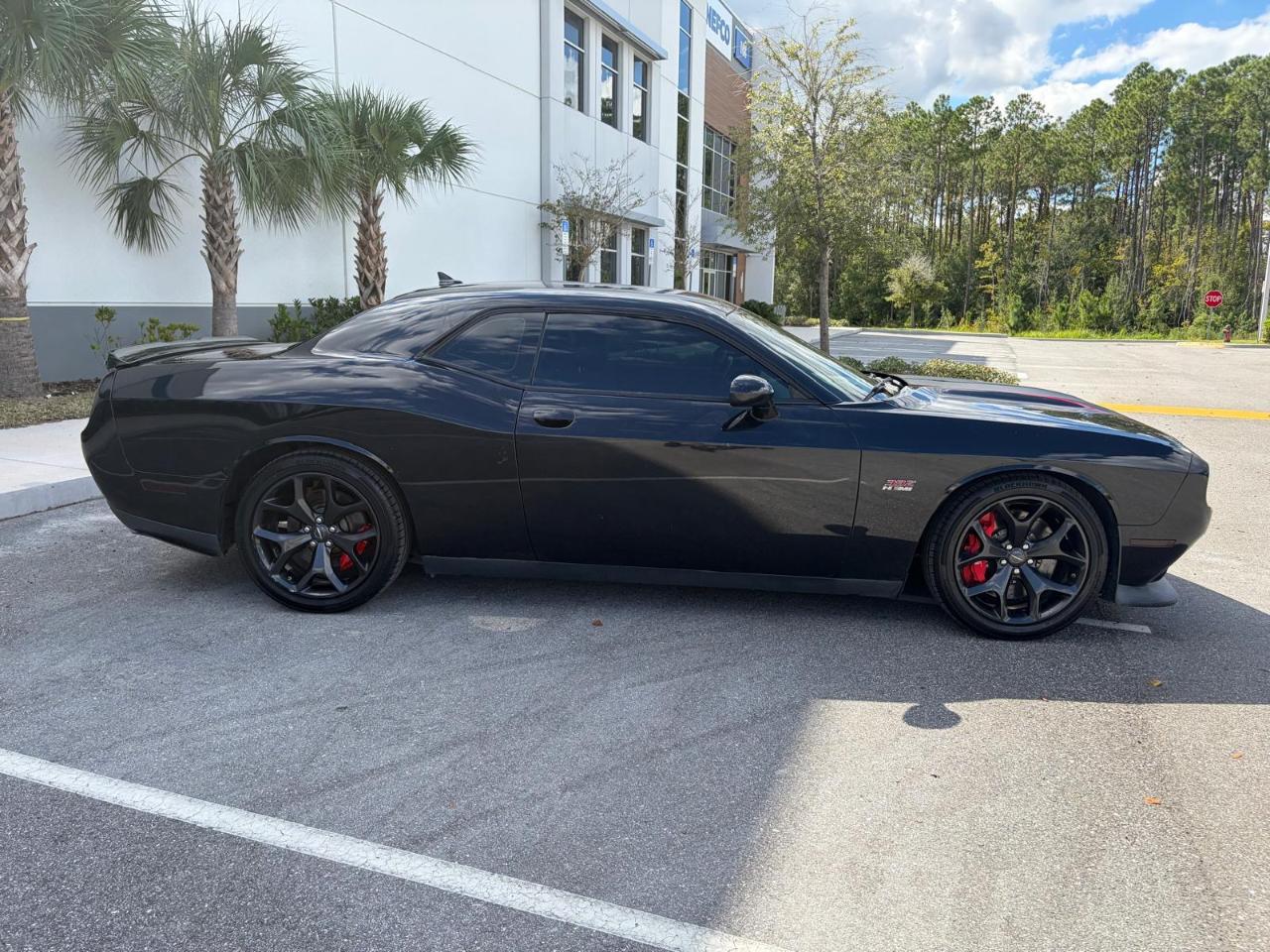 Dodge Challenger 2dr Cpe SRT 392 2015