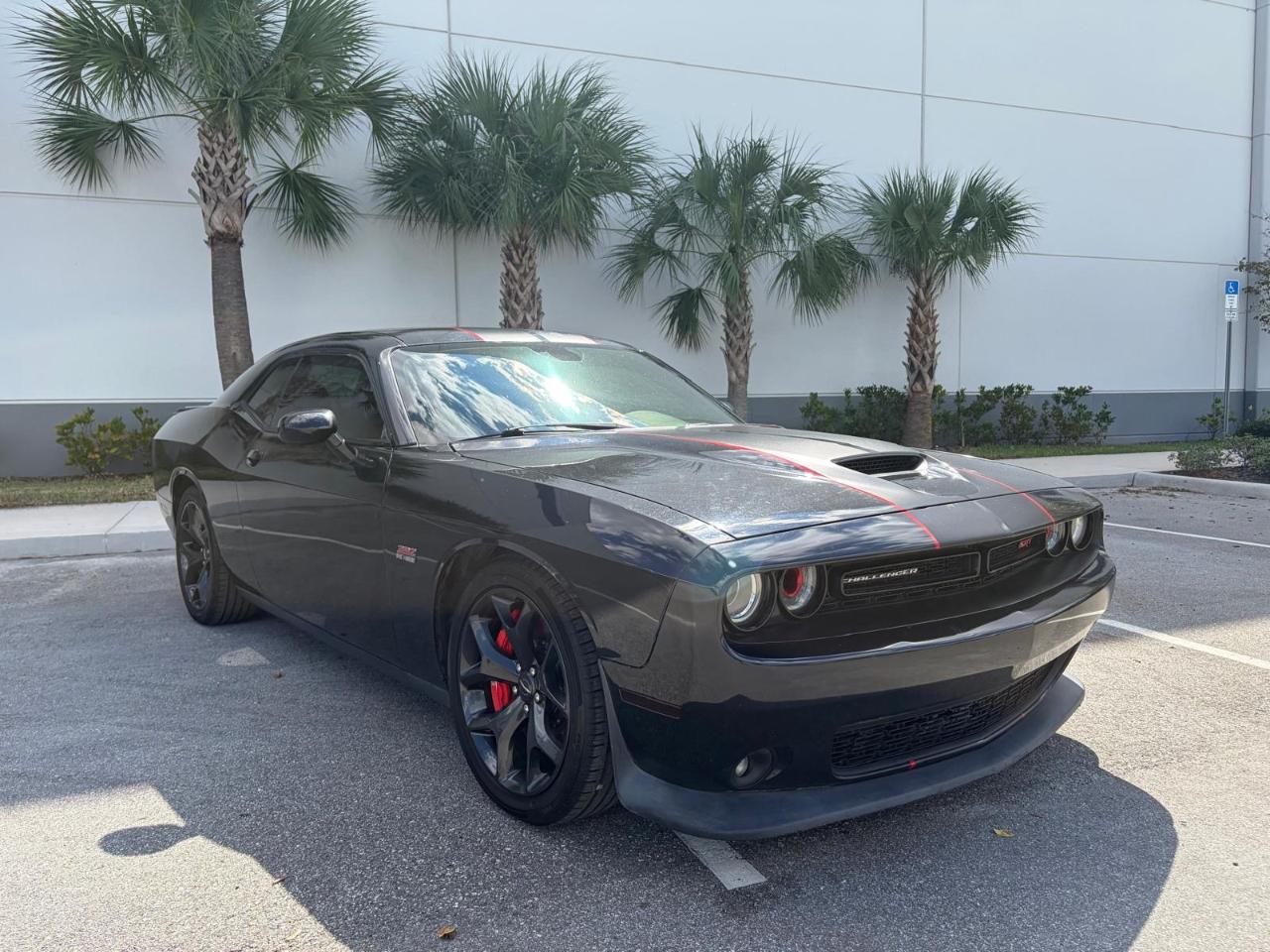 Dodge Challenger 2dr Cpe SRT 392 2015