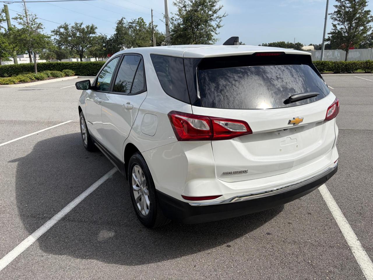 Chevrolet Equinox FWD 4dr LS w/1LS 2021