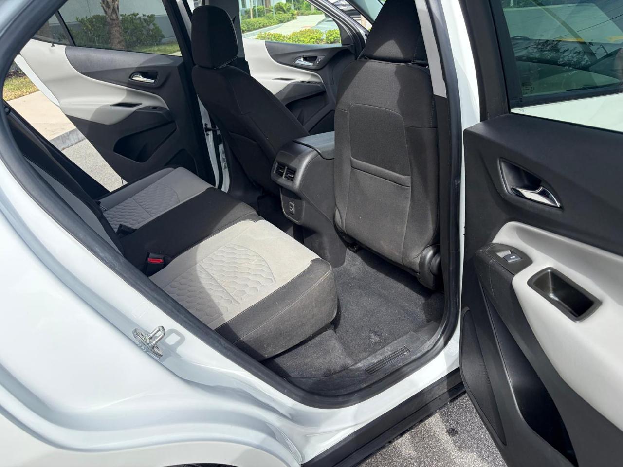 Chevrolet Equinox FWD 4dr LS w/1LS 2021