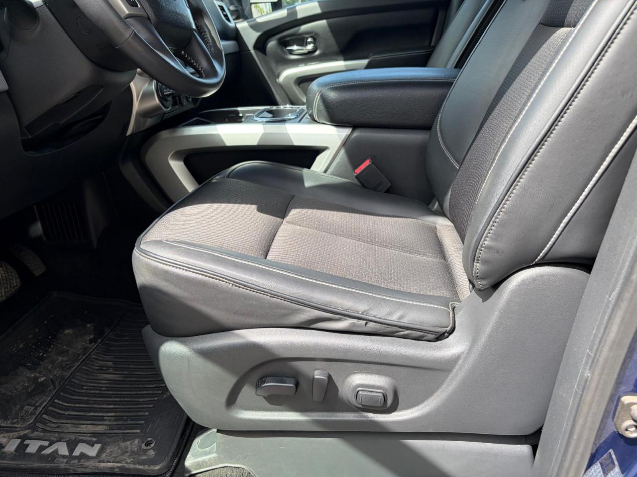 Nissan Titan 4x4 Crew Cab PRO-4X 2018