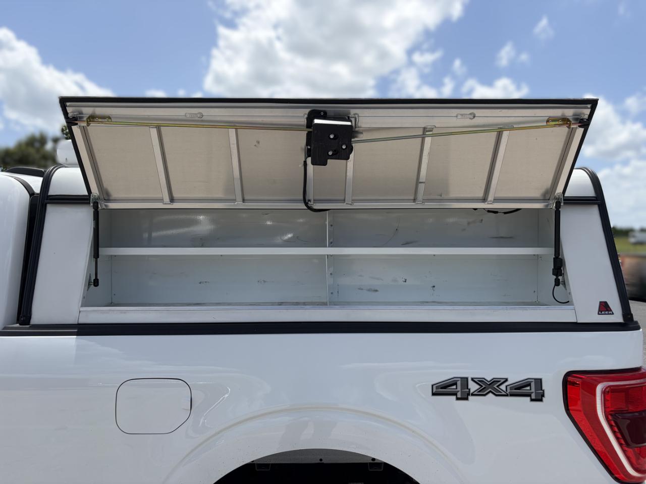 Ford F-150 XLT 4WD SuperCab 6.5' Box 2023
