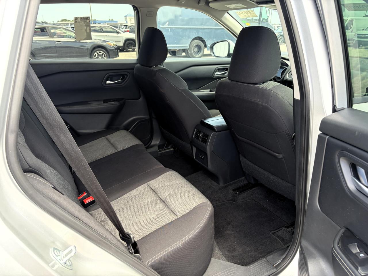 Nissan Rogue FWD SV 2024