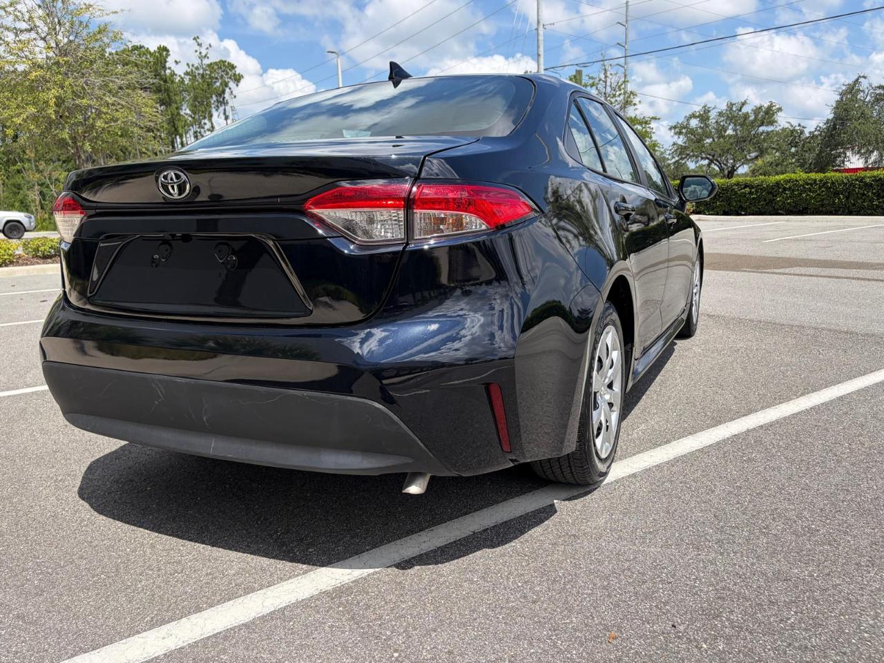 Toyota Corolla LE CVT (Natl) 2025
