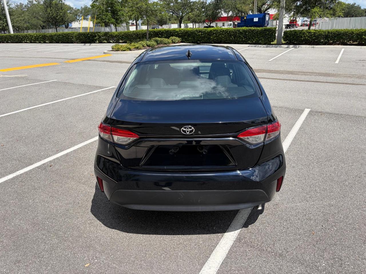 Toyota Corolla LE CVT (Natl) 2025