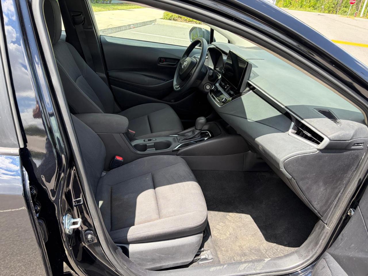 Toyota Corolla LE CVT (Natl) 2025