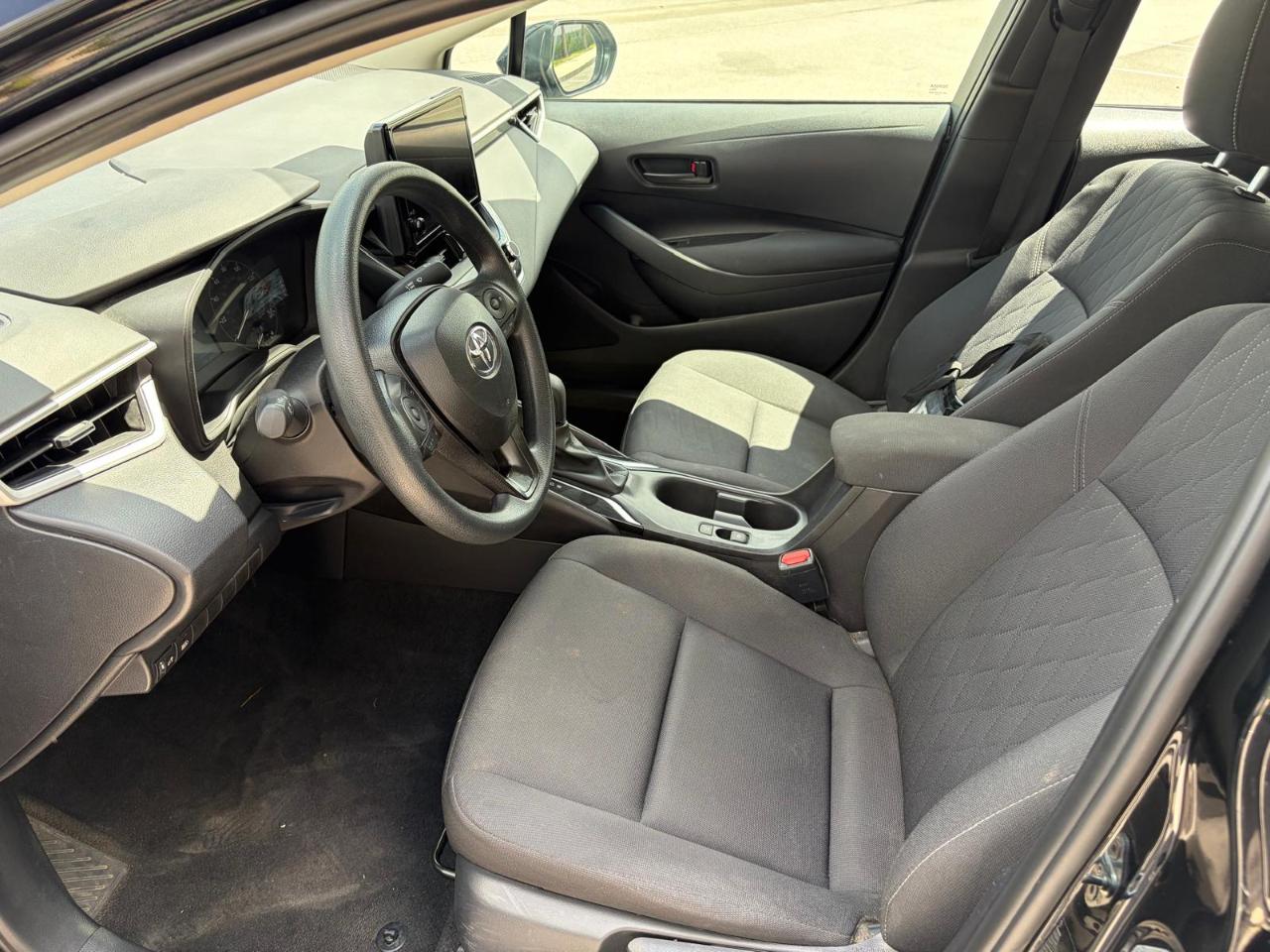 Toyota Corolla LE CVT (Natl) 2025