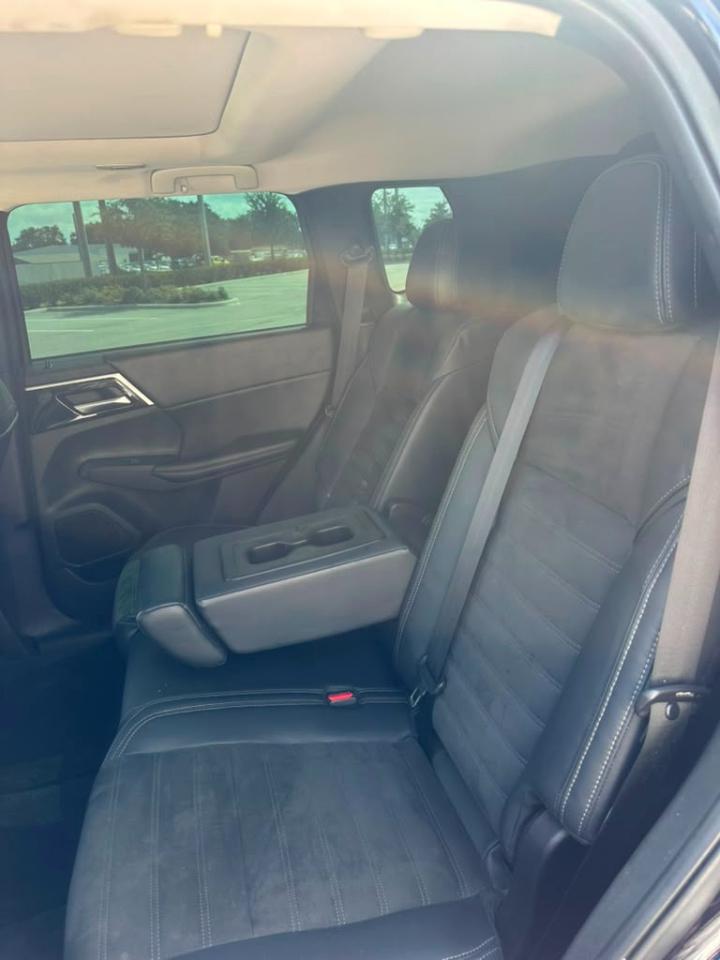 Mitsubishi Outlander SE Launch Edition S-AWC 2022