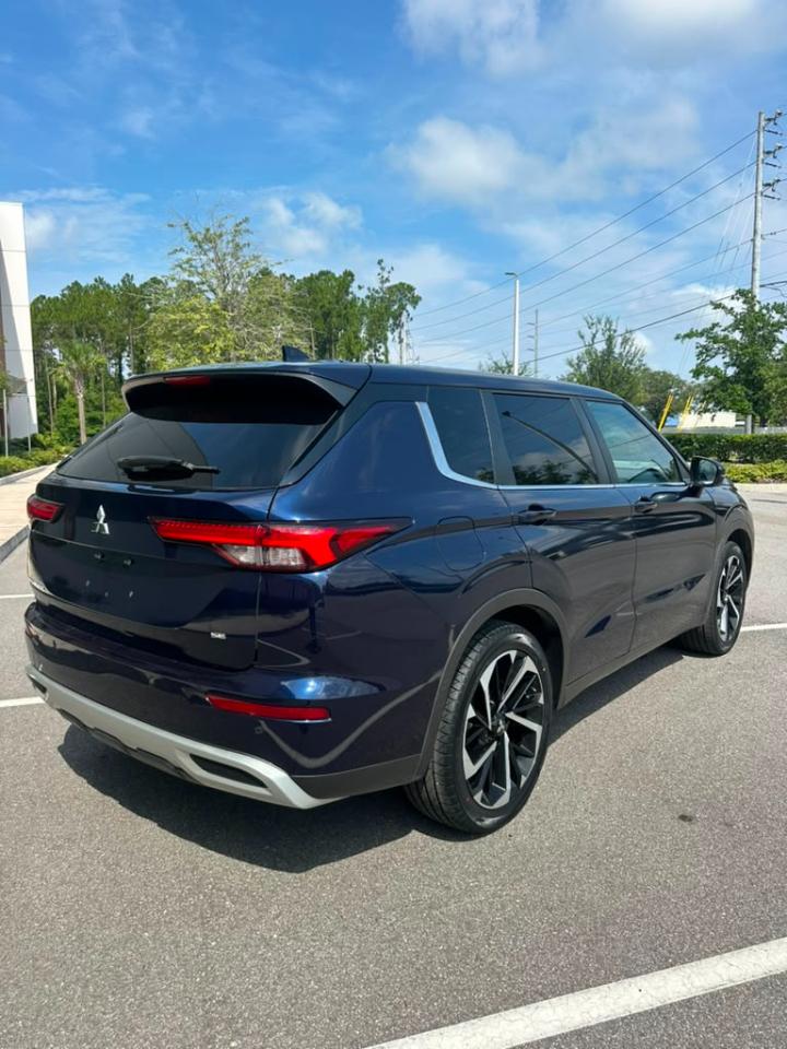 Mitsubishi Outlander SE Launch Edition S-AWC 2022