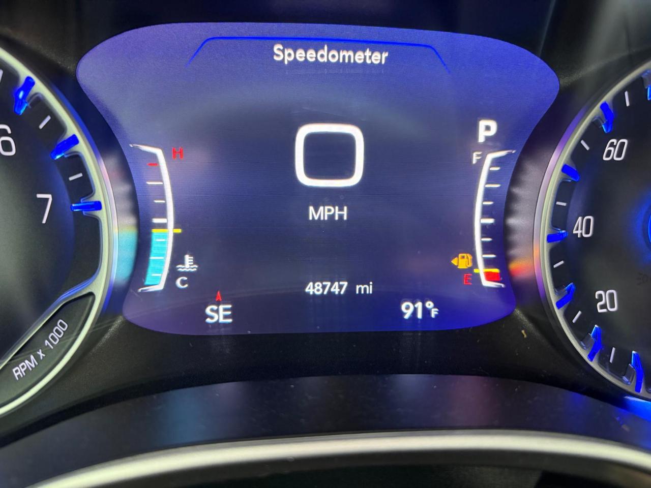 Chrysler Pacifica Touring L FWD 2024