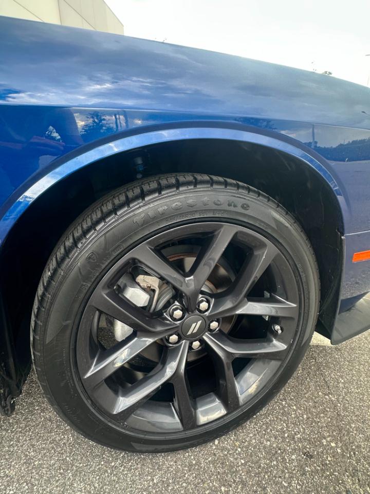 Dodge Challenger SXT RWD 2022