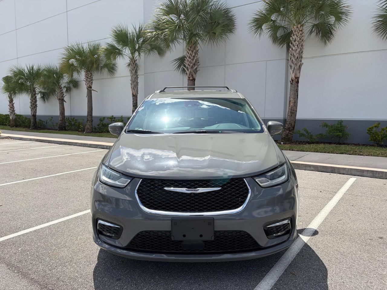 Chrysler Pacifica Touring L FWD 2022
