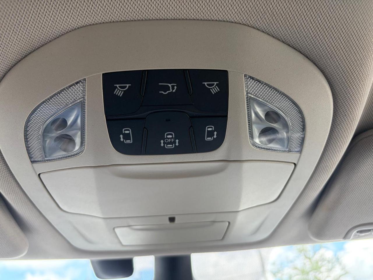 Chrysler Pacifica Touring L FWD 2022
