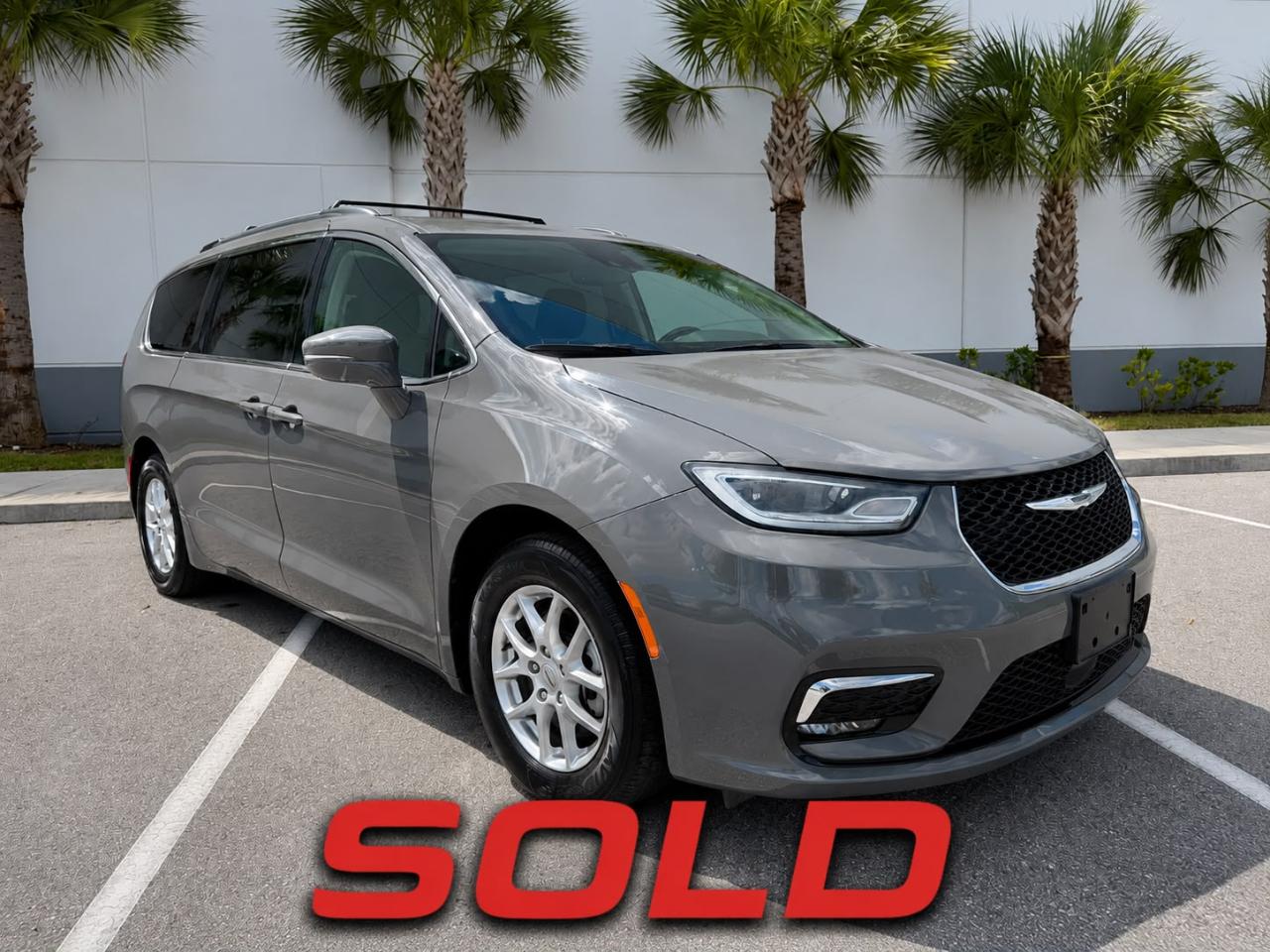 2022 Chrysler Pacifica Touring L FWD
