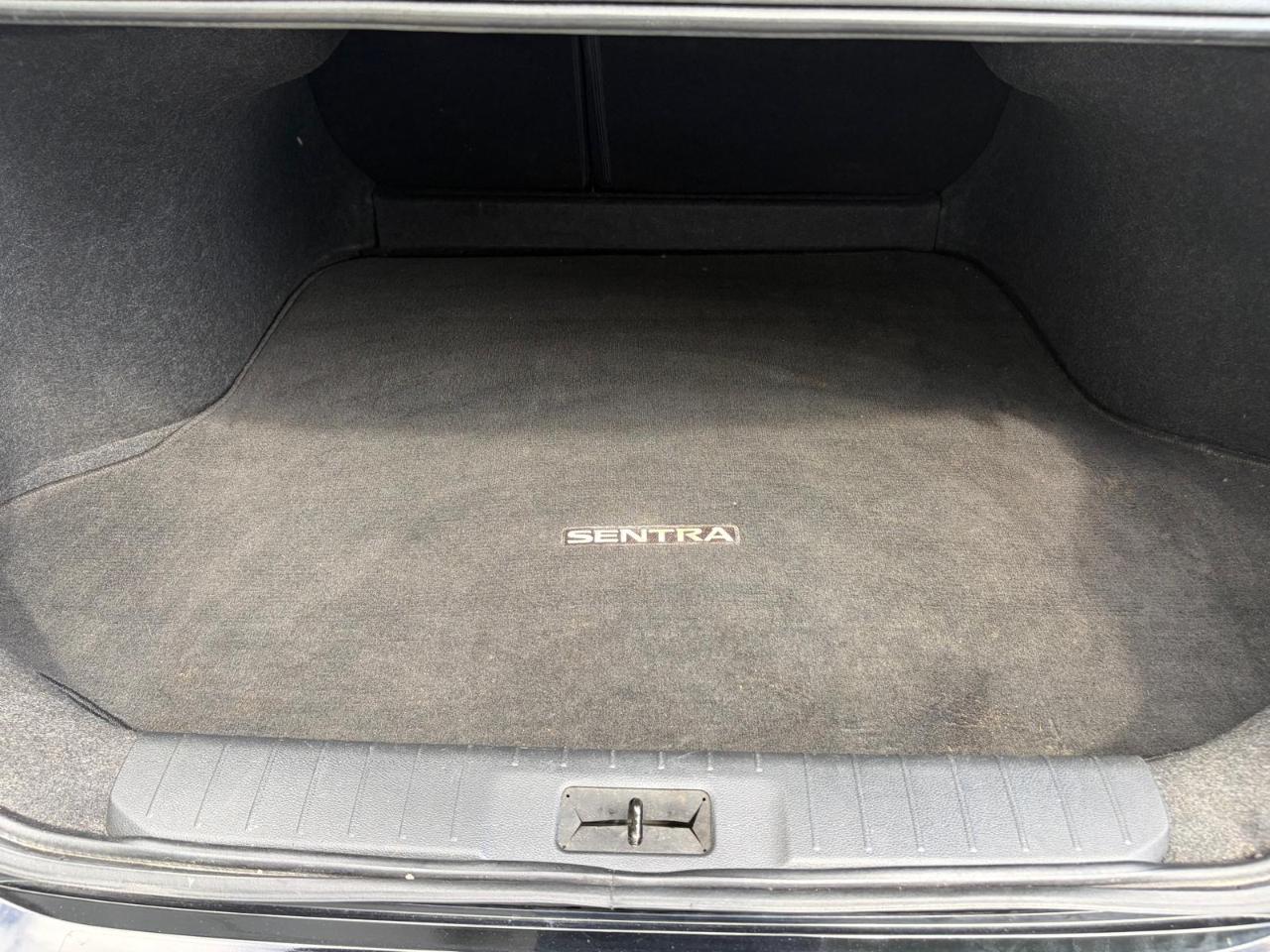 Nissan Sentra S CVT 2023