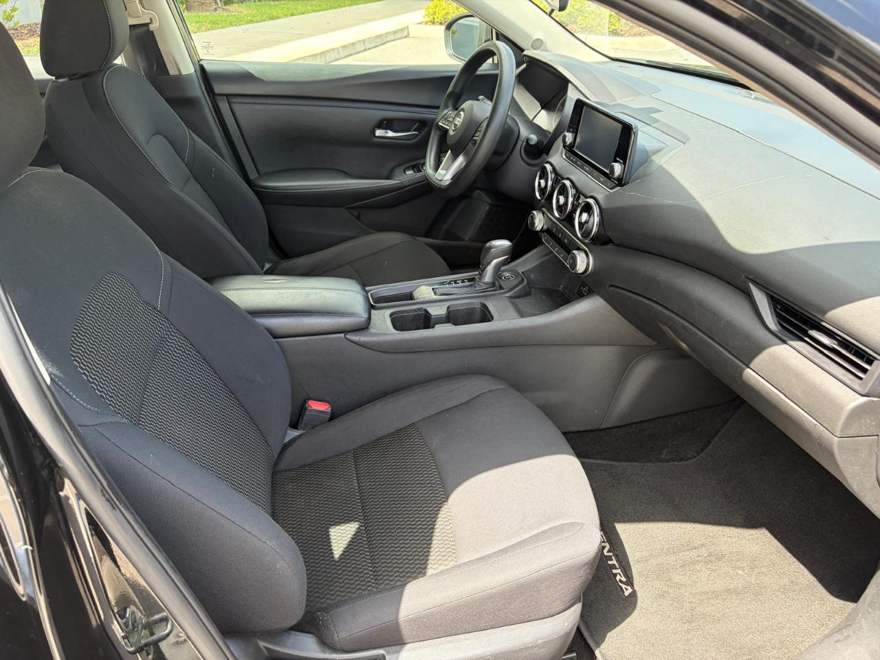Nissan Sentra S CVT 2023