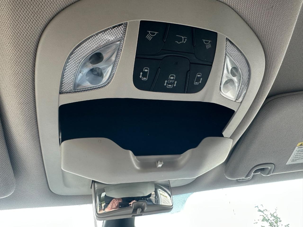 Chrysler Pacifica Touring L FWD 2024
