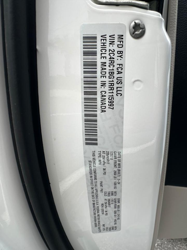 Chrysler Pacifica Touring L FWD 2024