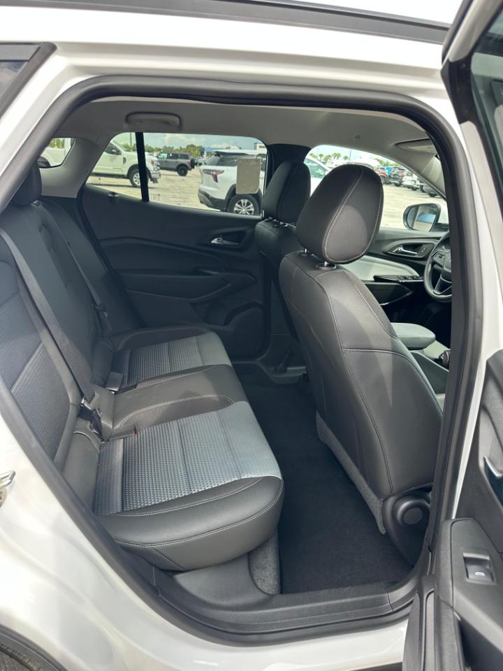 Chevrolet Trax FWD 4dr LT 2026