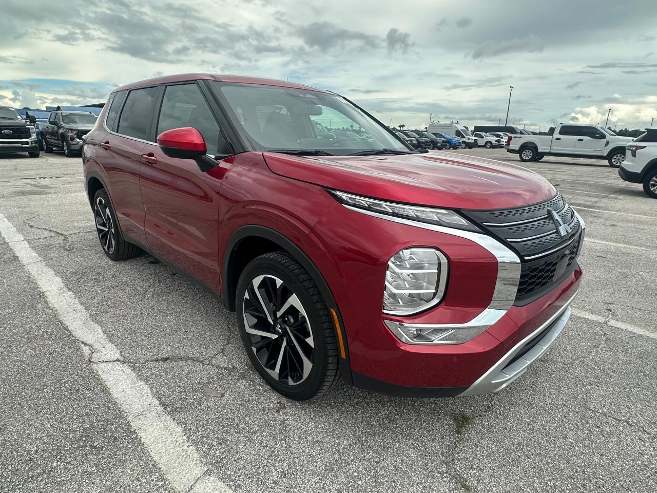Mitsubishi Outlander SE FWD 2024