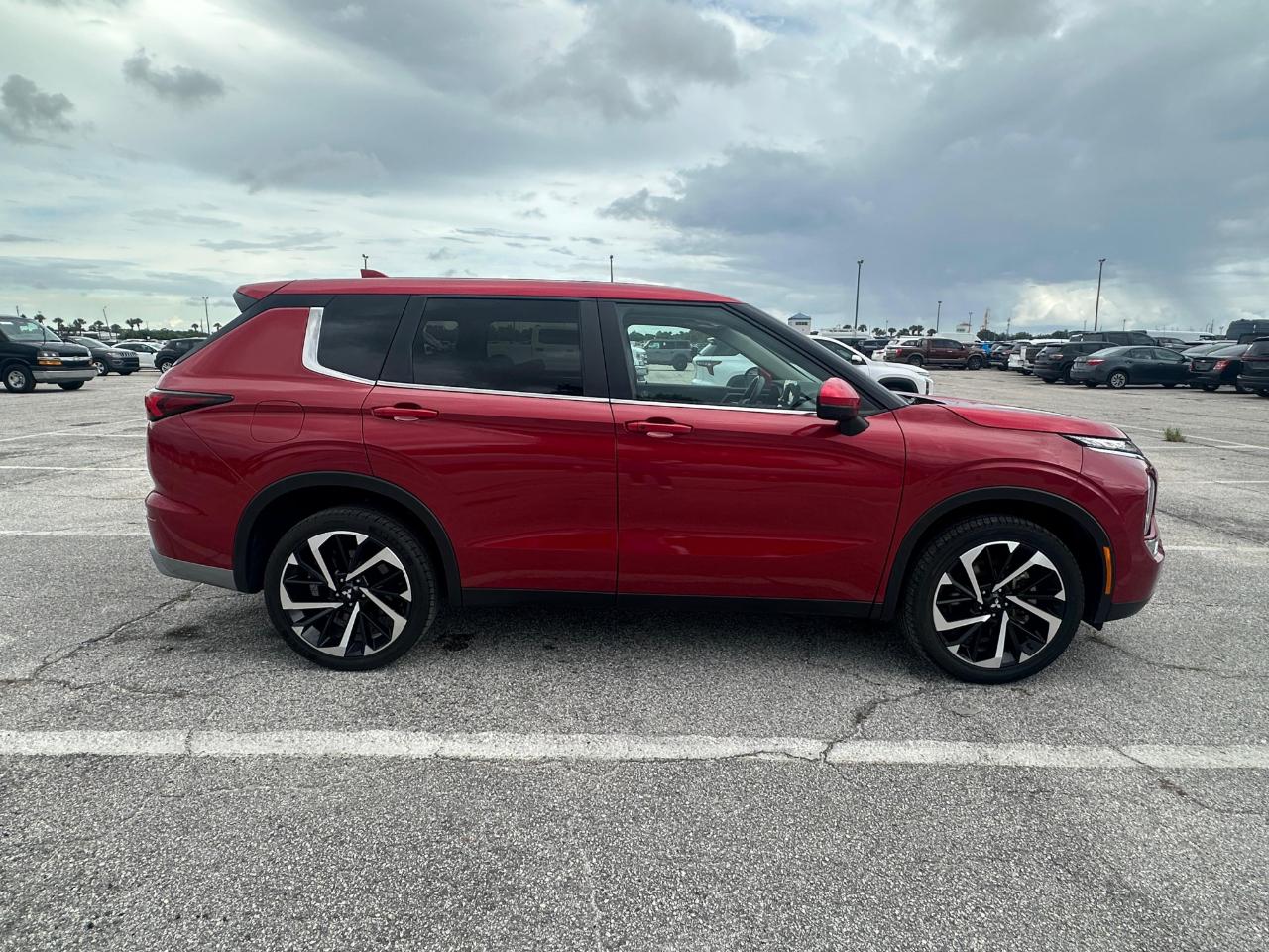 Mitsubishi Outlander SE FWD 2024
