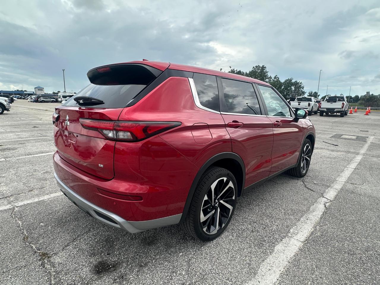 Mitsubishi Outlander SE FWD 2024