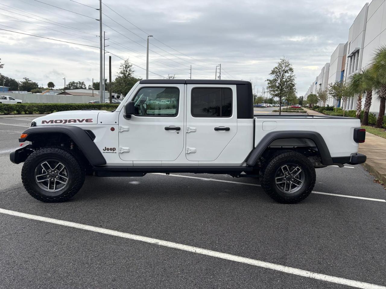 Jeep Gladiator Mojave 4x4 2026