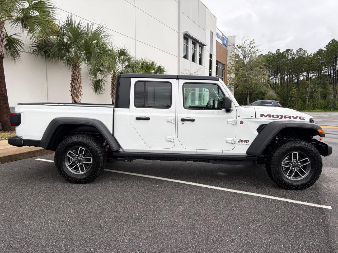 Jeep Gladiator Mojave 4x4 2026