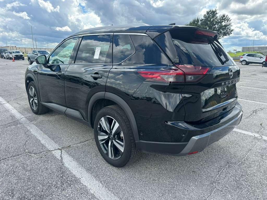 Nissan Rogue FWD SL *Ltd Avail* 2026