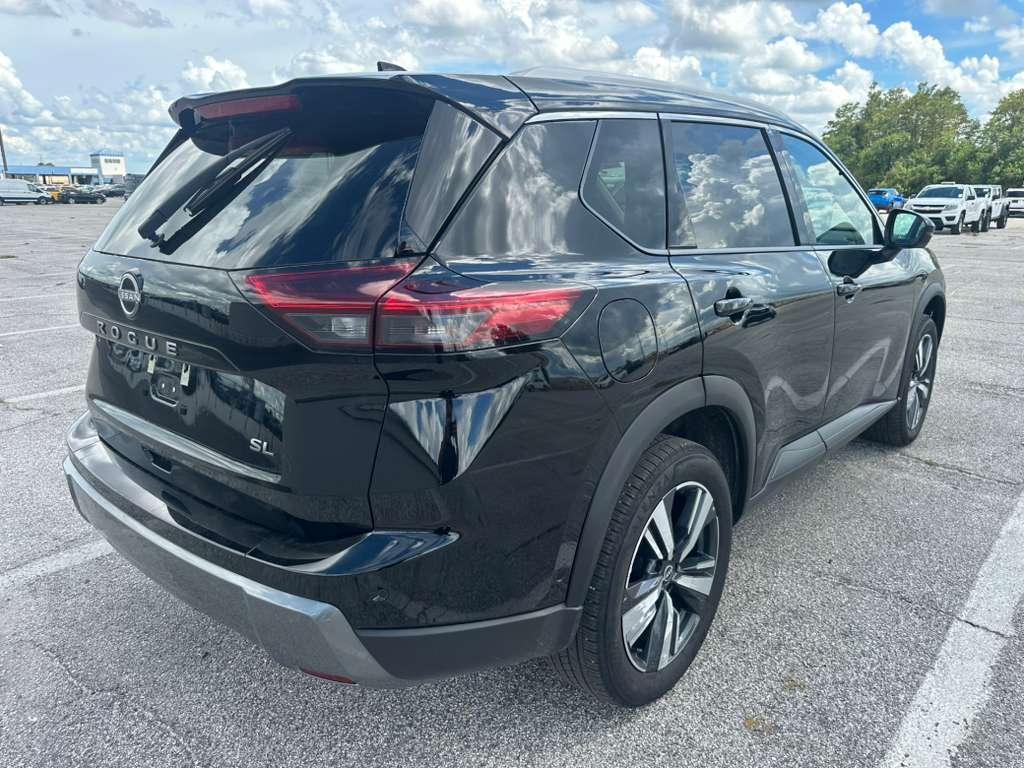 Nissan Rogue FWD SL *Ltd Avail* 2026