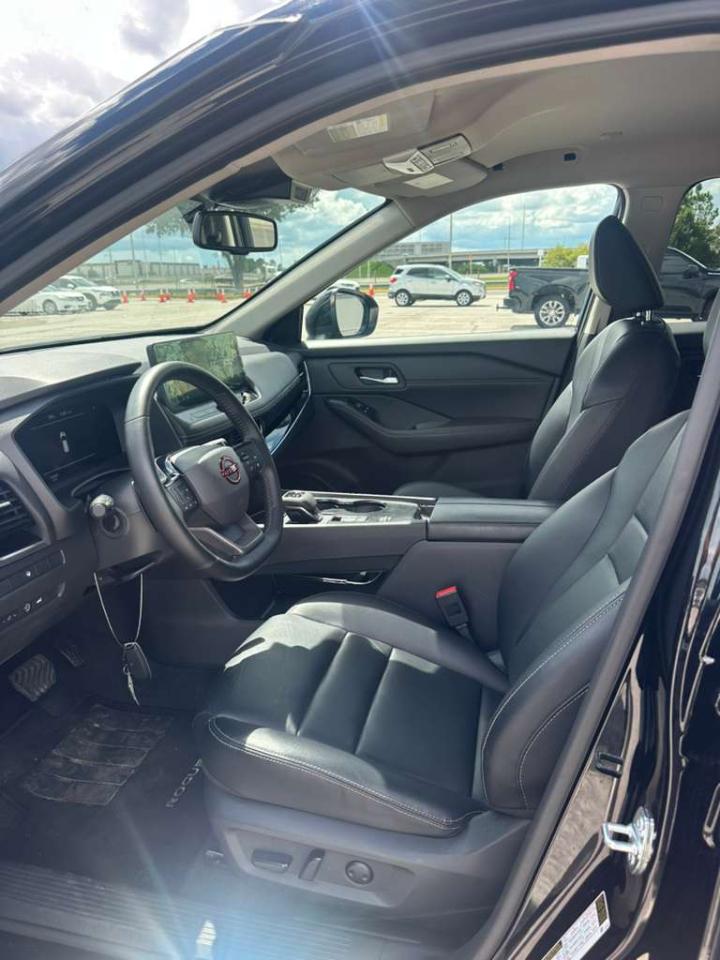 Nissan Rogue FWD SL *Ltd Avail* 2026