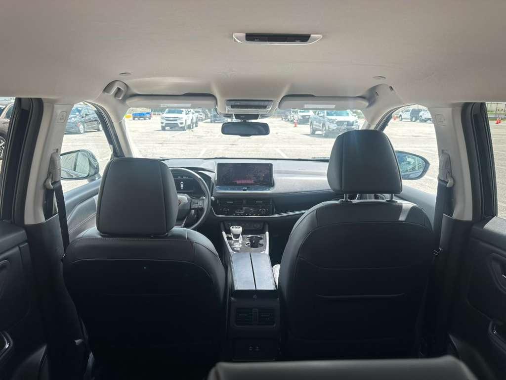 Nissan Rogue FWD SL *Ltd Avail* 2026