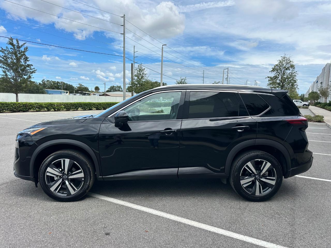 Nissan Rogue FWD SL *Ltd Avail* 2026