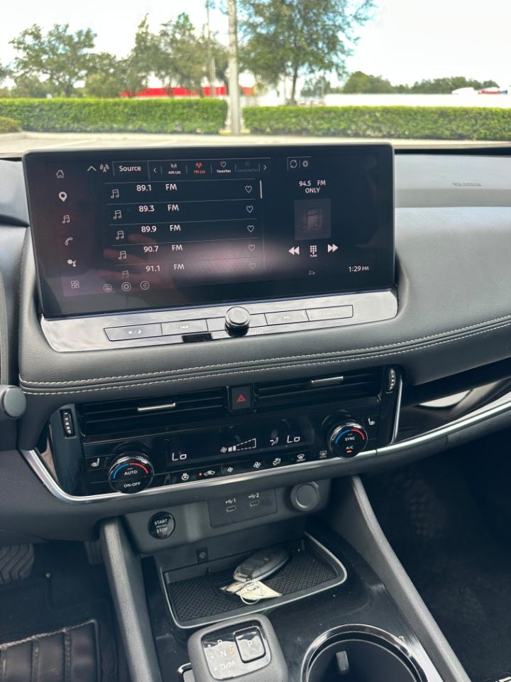 Nissan Rogue FWD SL *Ltd Avail* 2026