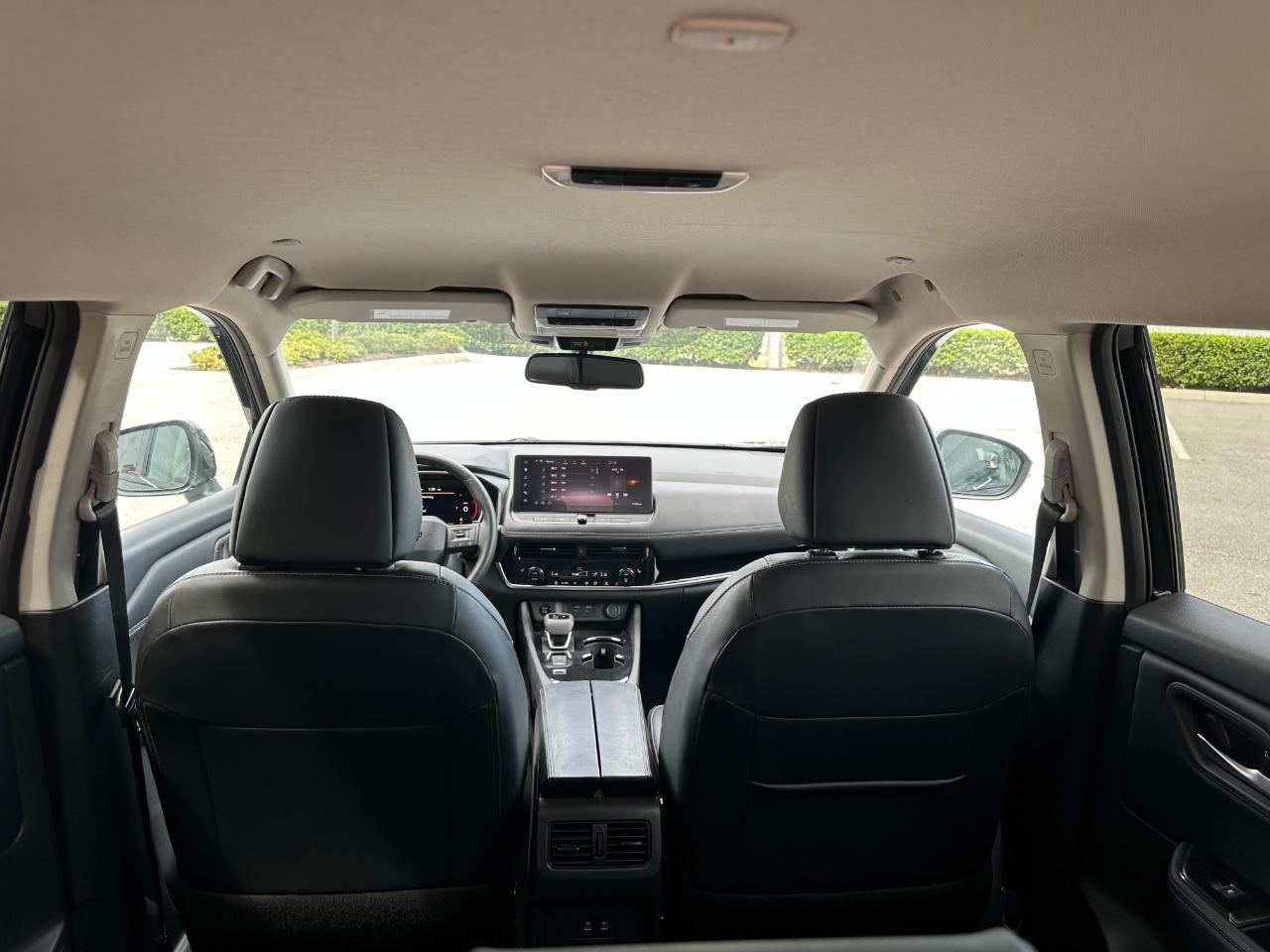 Nissan Rogue FWD SL *Ltd Avail* 2026