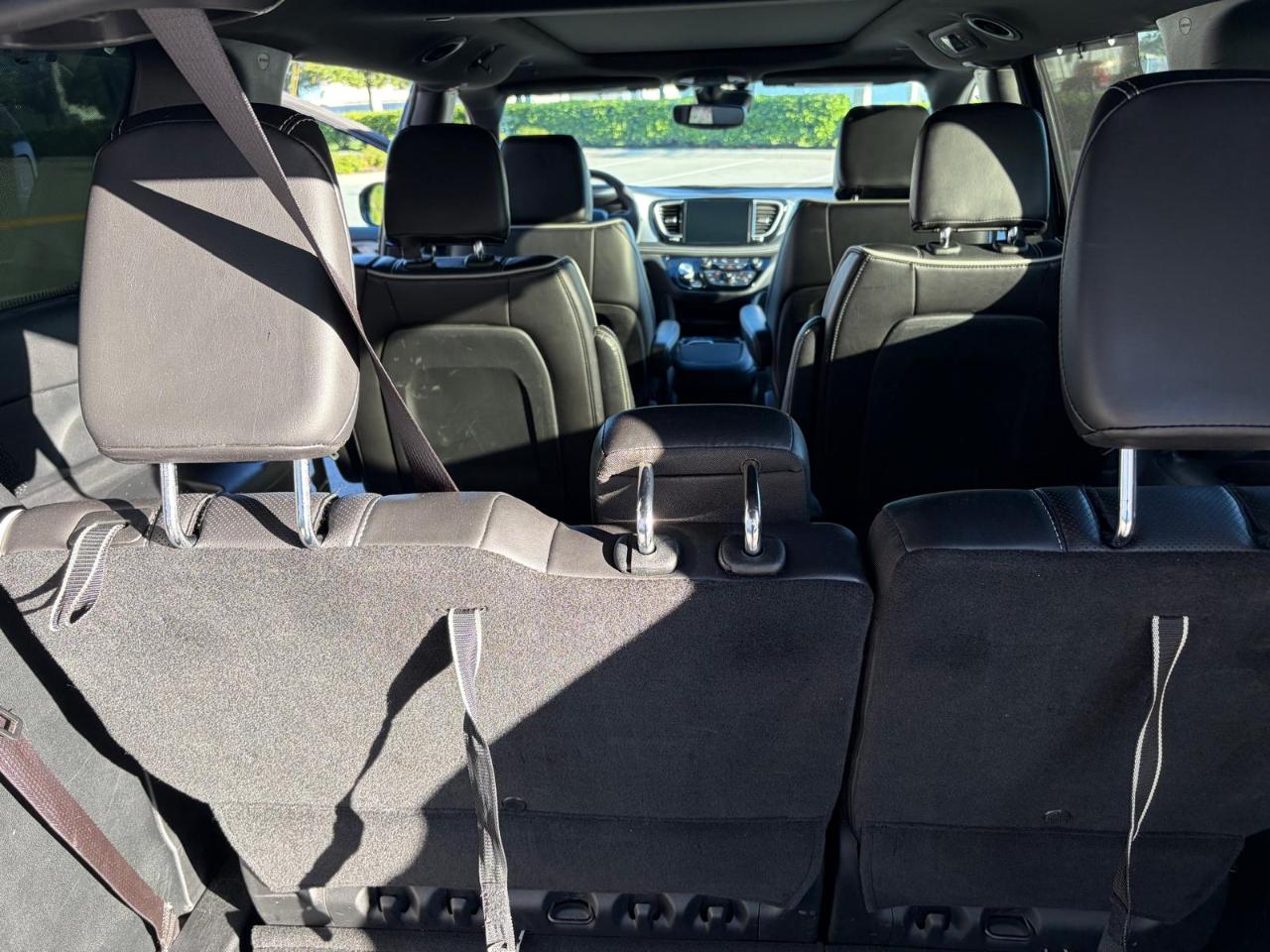 Chrysler Pacifica Limited FWD 2025
