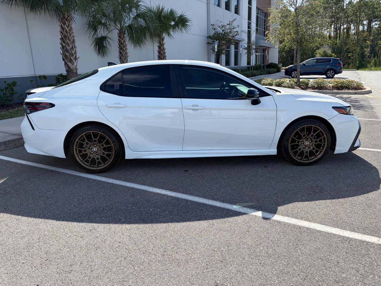 Toyota Camry SE Auto (Natl) 2023