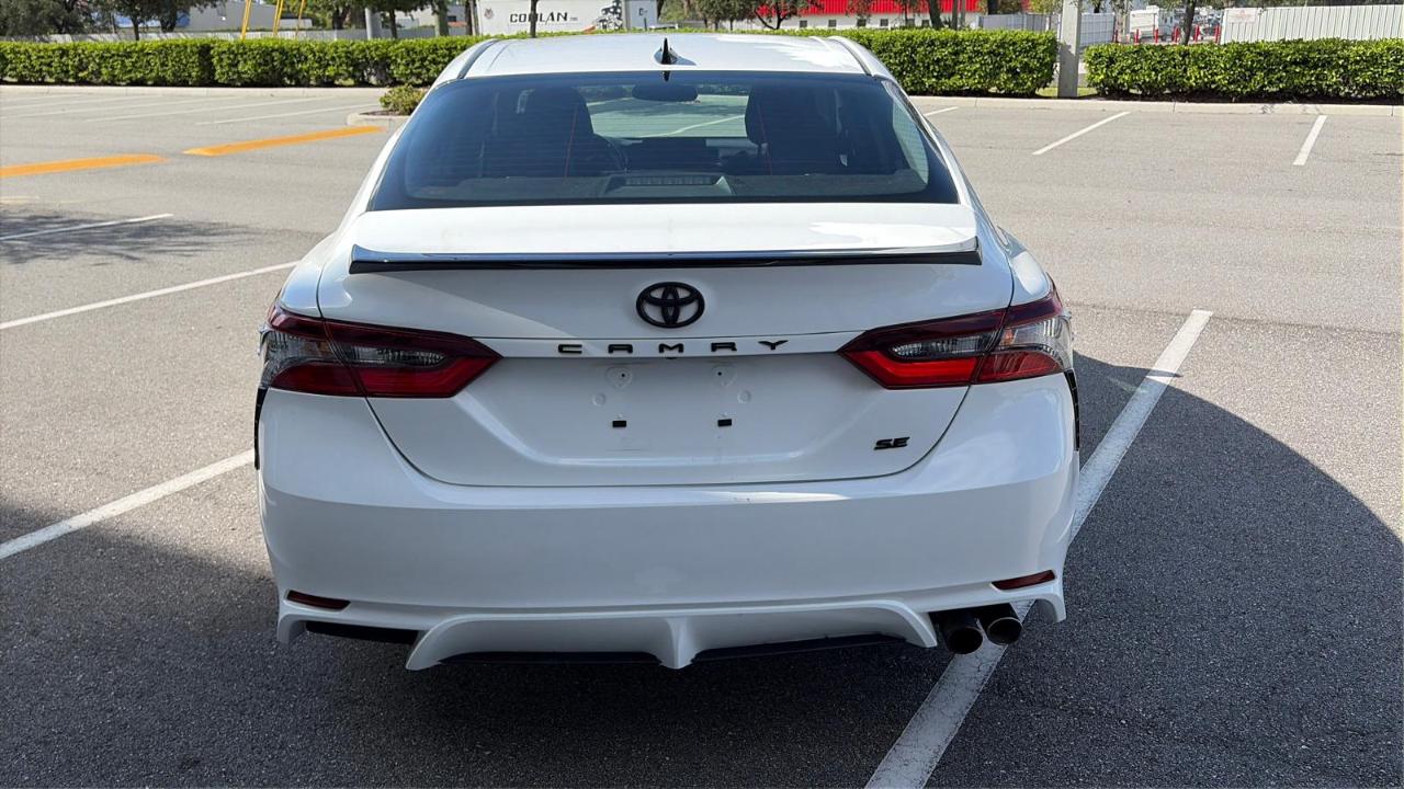Toyota Camry SE Auto (Natl) 2023