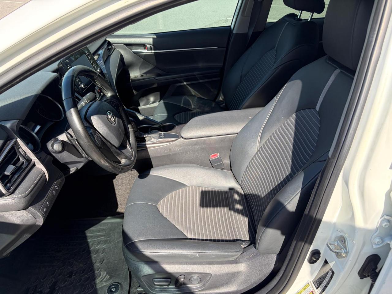 Toyota Camry SE Auto (Natl) 2023