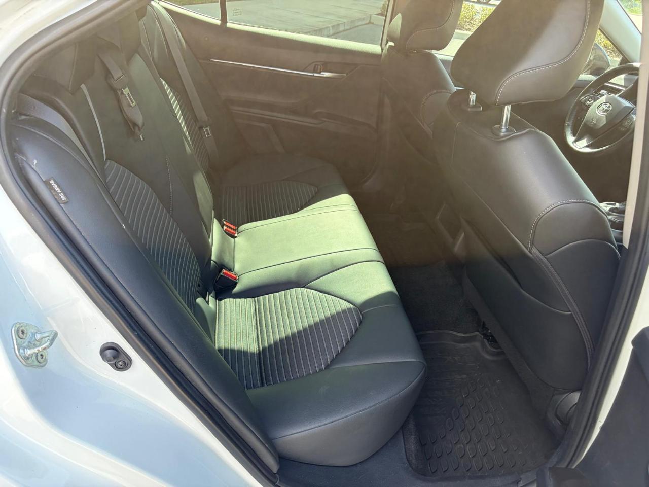 Toyota Camry SE Auto (Natl) 2023